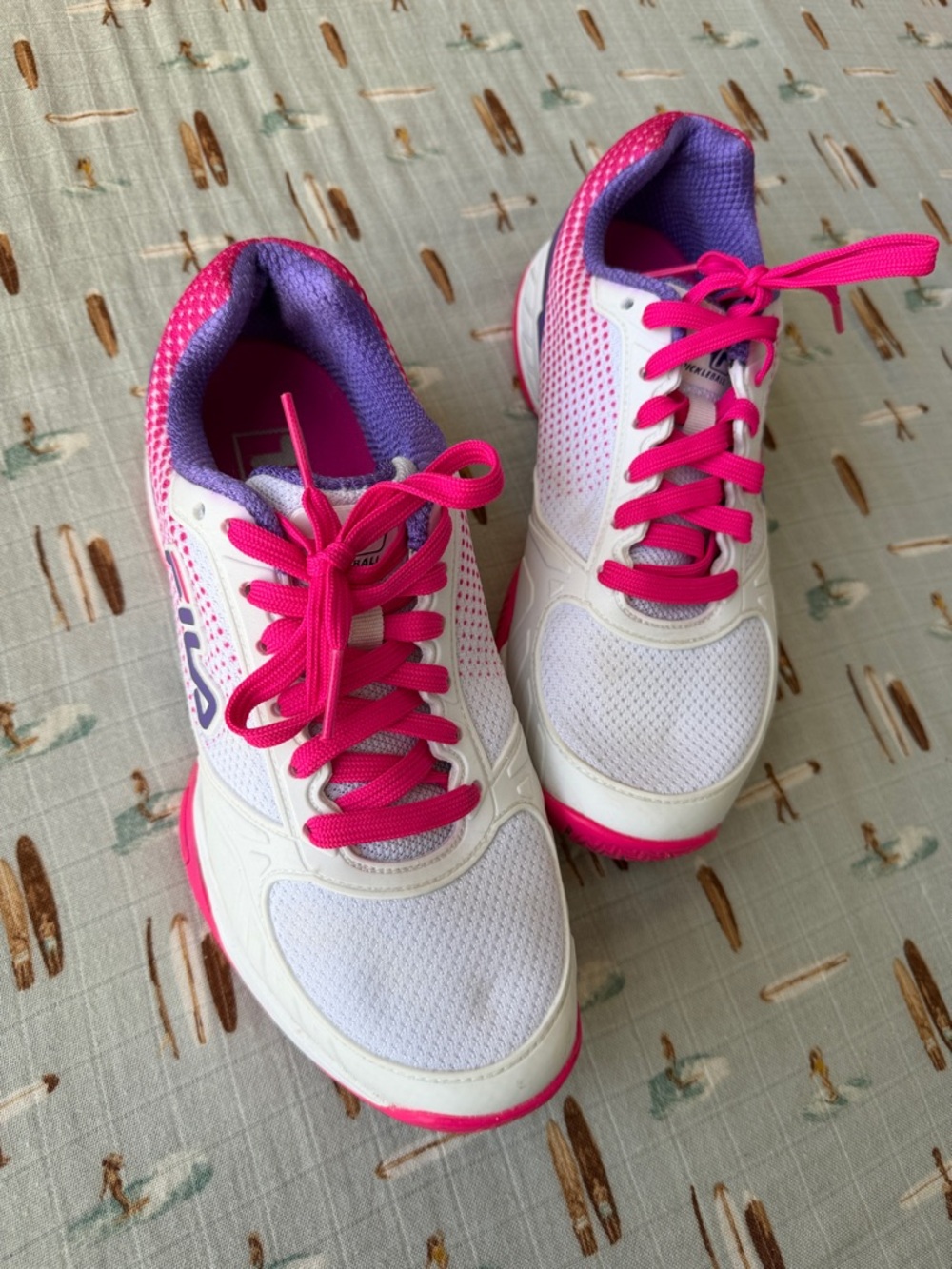 Fila White Pickleball Shoes with Hot Pink & Purple Accents -EUC